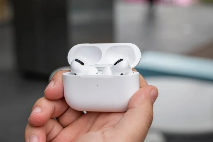 Что делать, если потерял кейс от AirPods: полезные советы и способы найти утерянный кейс